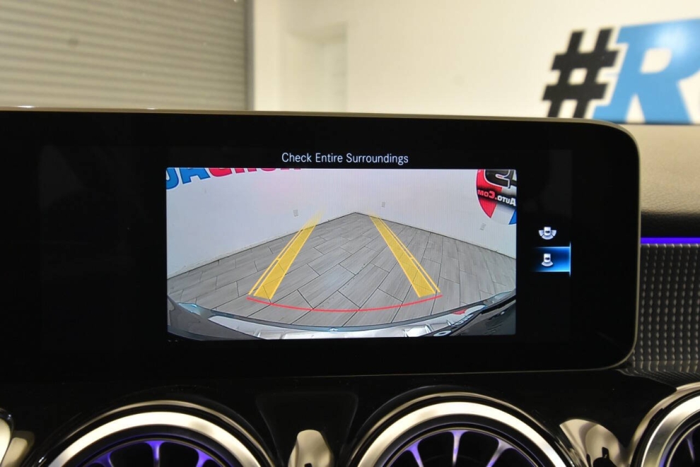 2021 Mercedes-Benz GLB GLB 250 4MATIC AWD 4dr SUV, Gray, Mileage: 26,250 - photo 21