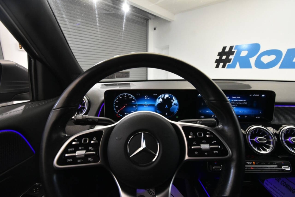 2021 Mercedes-Benz GLB GLB 250 4MATIC AWD 4dr SUV, Gray, Mileage: 26,250 - photo 24