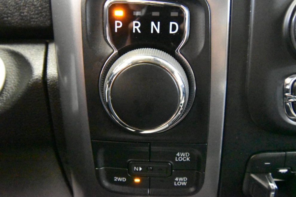 2023 RAM 1500 Classic SLT, Black, Mileage: 60,195 - photo 19