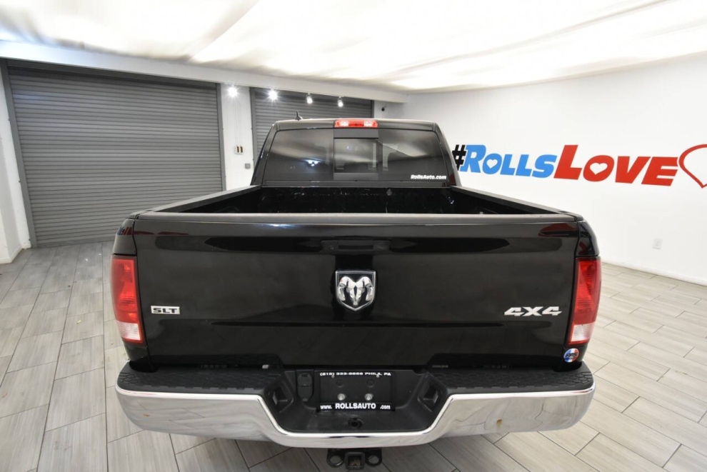 2023 RAM 1500 Classic SLT, Black, Mileage: 60,195 - photo 3