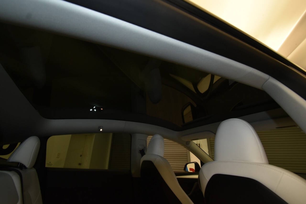 2023 Tesla Model Y Long Range, Gray, Mileage: 41,918 - photo 15