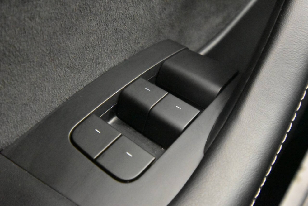 2023 Tesla Model Y Long Range, Gray, Mileage: 41,918 - photo 24