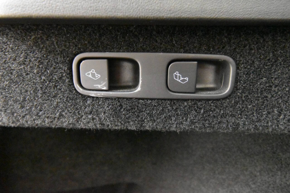 2023 Tesla Model Y Long Range, Gray, Mileage: 41,918 - photo 27