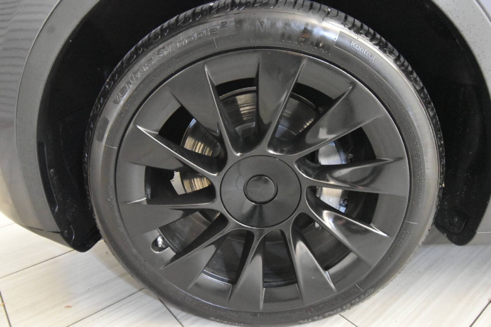 2023 Tesla Model Y Long Range, Gray, Mileage: 41,918 - photo 8