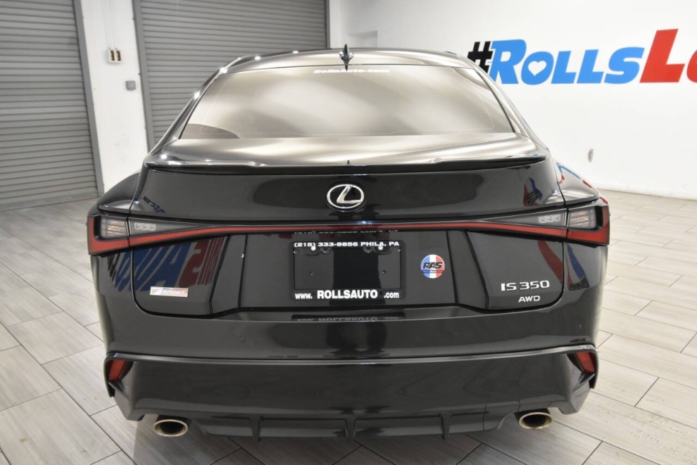 2021 Lexus IS 350 F SPORT AWD 4dr Sedan, Negro, Mileage: 81,024 - photo 3