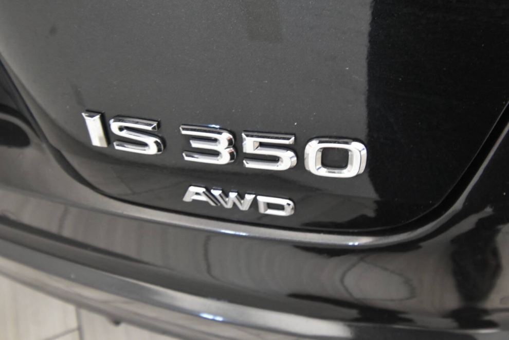 2021 Lexus IS 350 F SPORT AWD 4dr Sedan, Negro, Mileage: 81,024 - photo 31