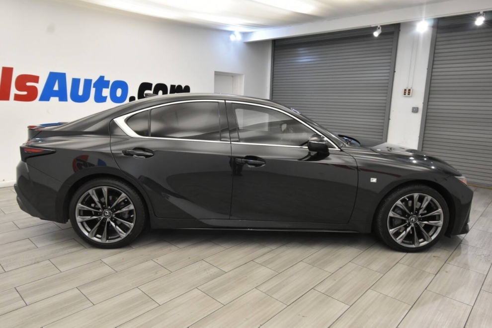 2021 Lexus IS 350 F SPORT AWD 4dr Sedan, Negro, Mileage: 81,024 - photo 5