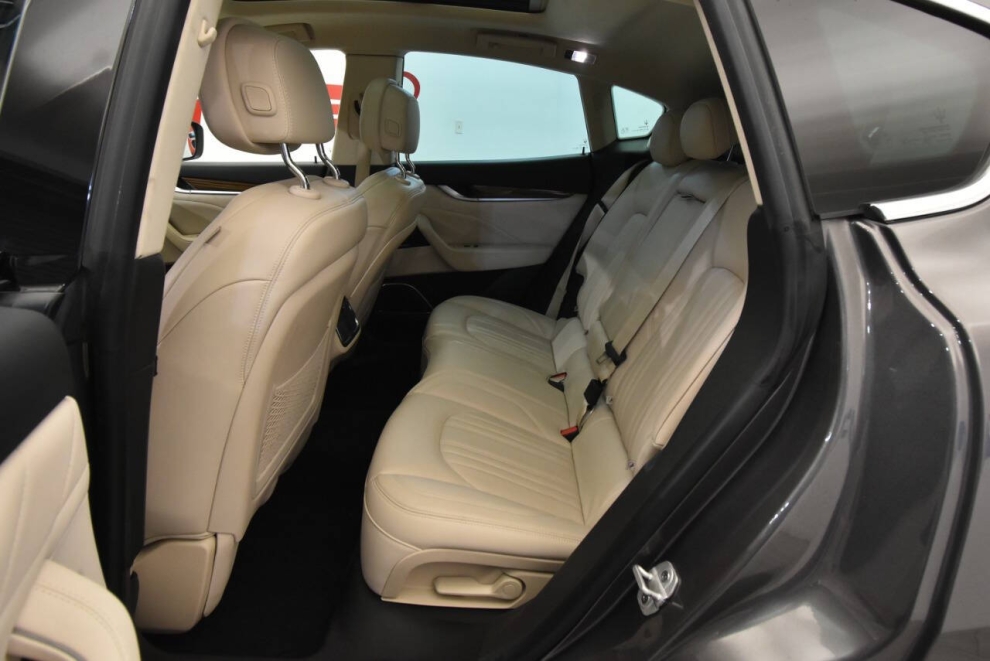 2019 Maserati Levante S GranLusso AWD 4dr SUV, Gray, Mileage: 67,276 - photo 14