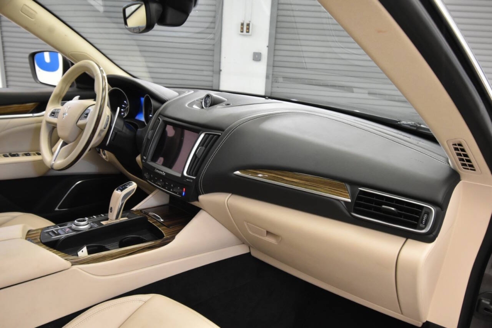2019 Maserati Levante S GranLusso AWD 4dr SUV, Gray, Mileage: 67,276 - photo 16