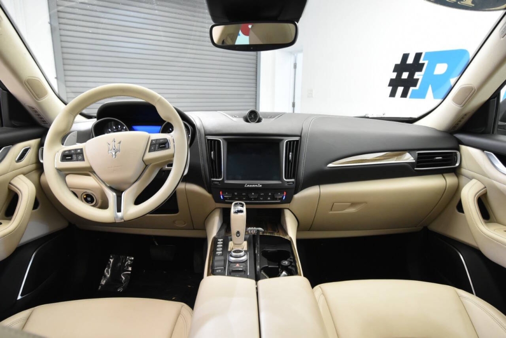 2019 Maserati Levante S GranLusso AWD 4dr SUV, Gray, Mileage: 67,276 - photo 20