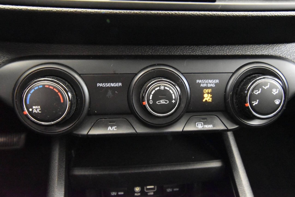 2021 Kia Forte LXS, Blanco, Mileage: 51,225 - photo 18