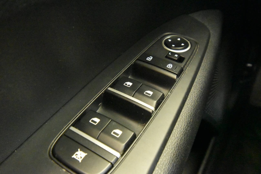 2021 Kia Forte LXS, Blanco, Mileage: 51,225 - photo 26