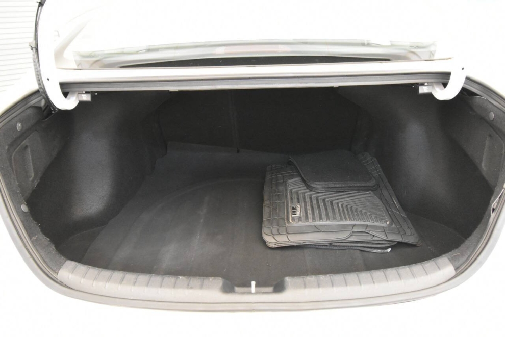 2021 Kia Forte LXS, Blanco, Mileage: 51,225 - photo 29