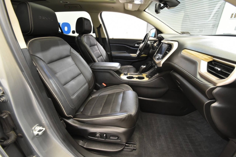 2019 GMC Acadia Denali 4x4 4dr SUV, Tan, Mileage: 111,734 - photo 16
