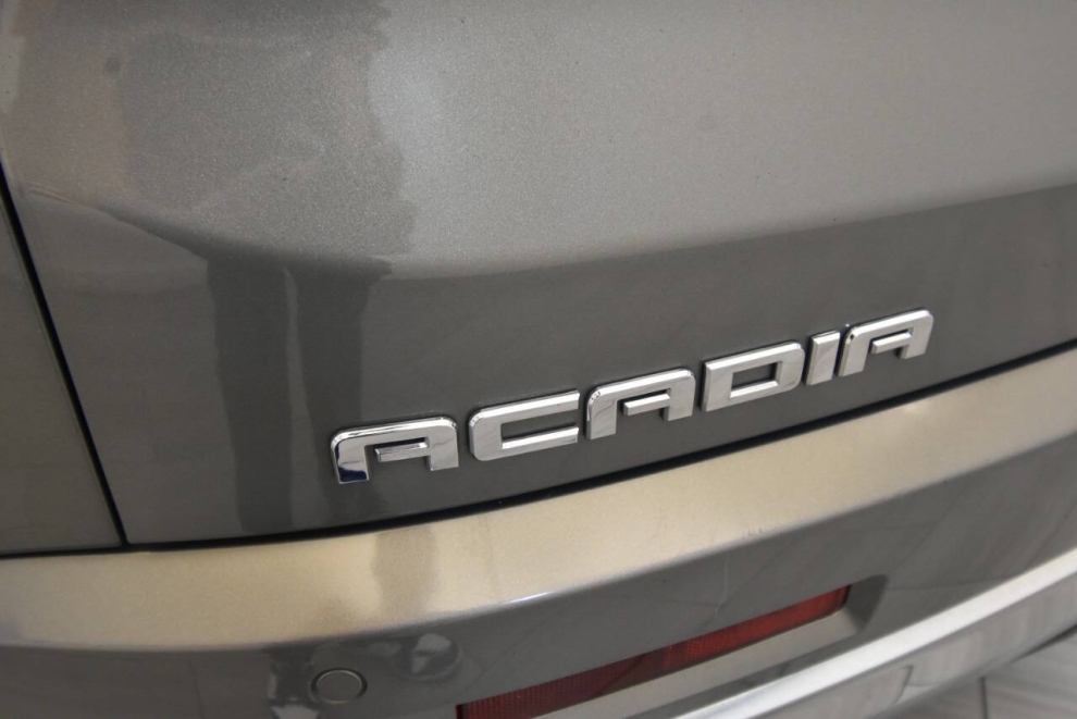 2019 GMC Acadia Denali 4x4 4dr SUV, Tan, Mileage: 111,734 - photo 32