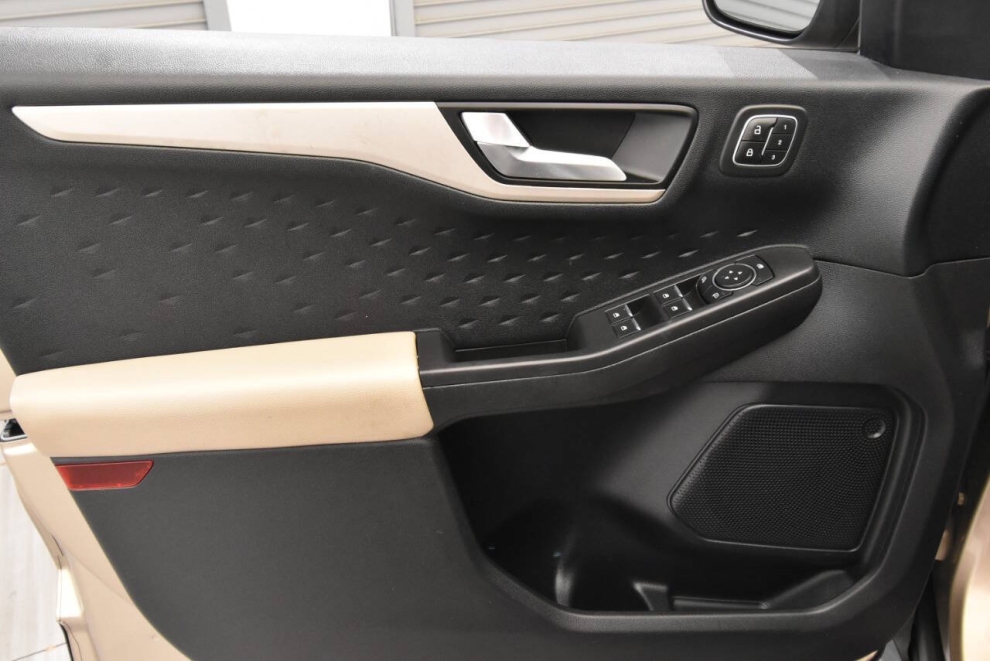 2020 Ford Escape SEL AWD 4dr SUV, Gold, Mileage: 90,714 - photo 12