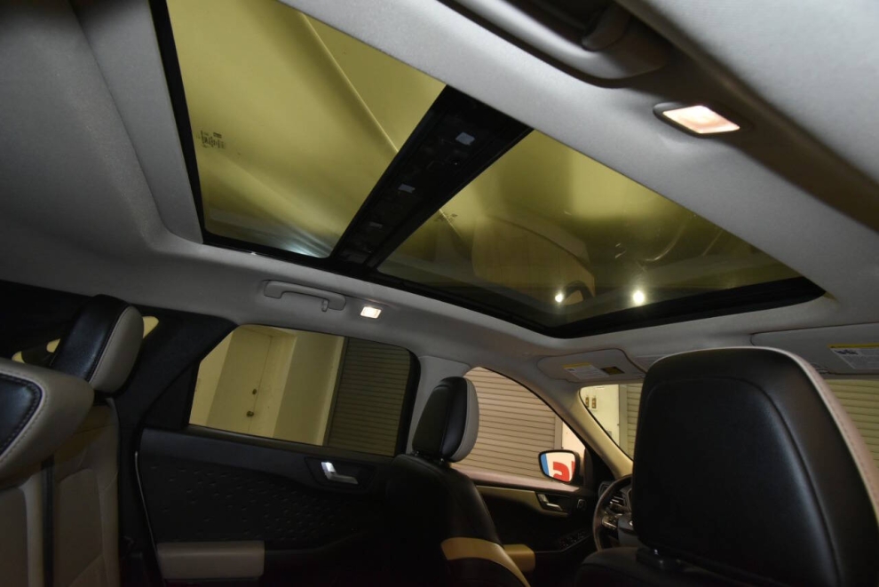 2020 Ford Escape SEL AWD 4dr SUV, Gold, Mileage: 90,714 - photo 16