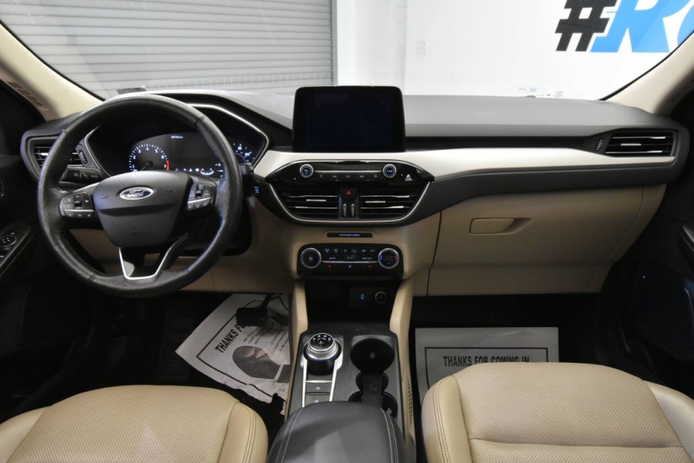 2020 Ford Escape SEL AWD 4dr SUV, Gold, Mileage: 90,714 - photo 17