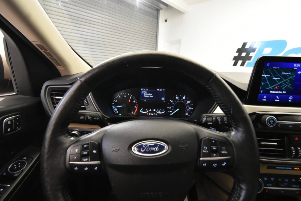 2020 Ford Escape SEL AWD 4dr SUV, Gold, Mileage: 90,714 - photo 23