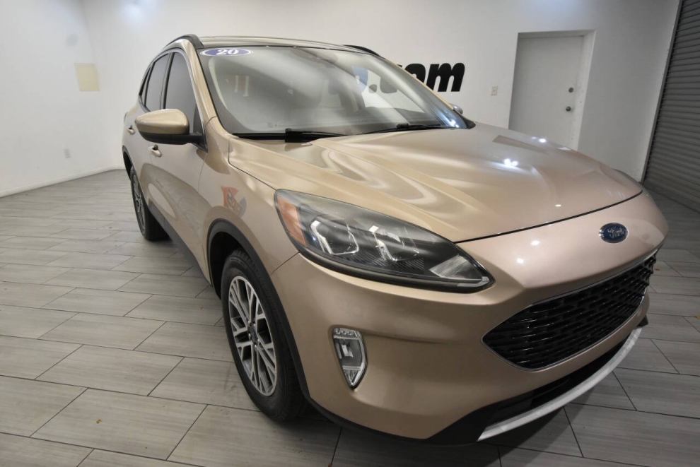 2020 Ford Escape SEL AWD 4dr SUV, Gold, Mileage: 90,714 - photo 6