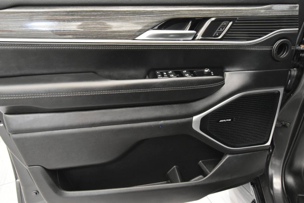 2022 Jeep Wagoneer Series II, Gray, Mileage: 58,717 - photo 12