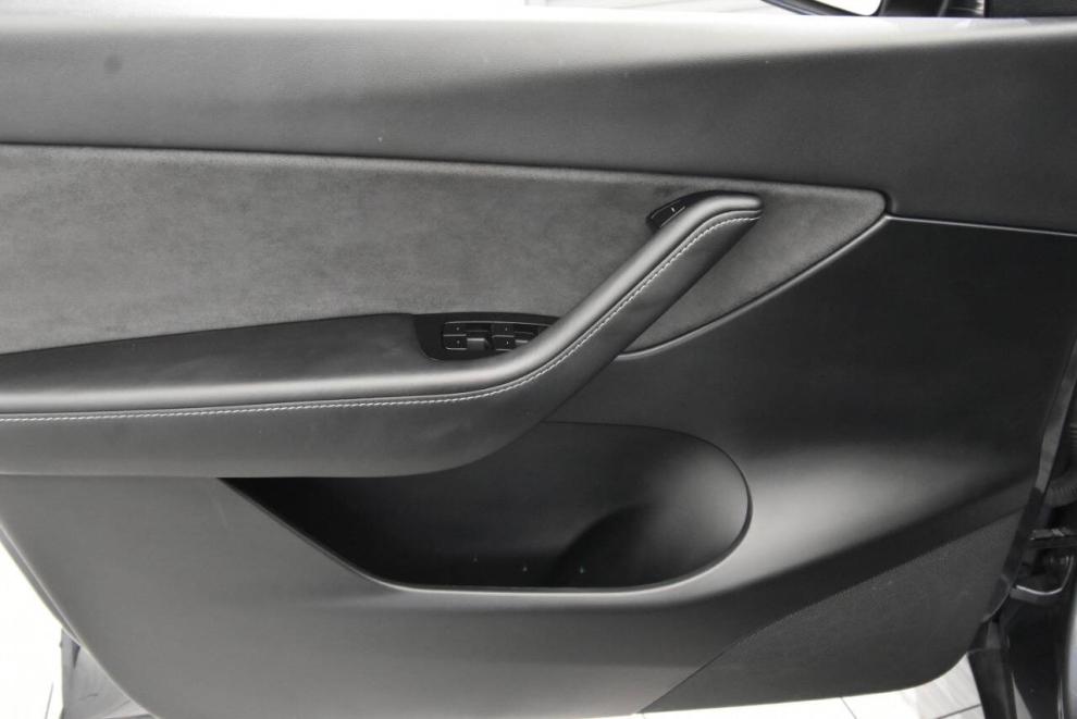 2020 Tesla Model Y Performance, Chrome, Mileage: 85,289 - photo 11