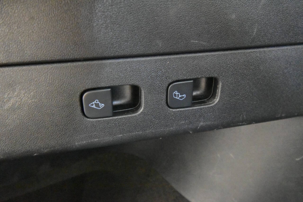 2020 Tesla Model Y Performance, Chrome, Mileage: 85,289 - photo 25