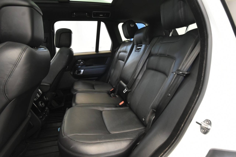 2020 Land Rover Range Rover HSE AWD 4dr SUV, White, Mileage: 71,730 - photo 12