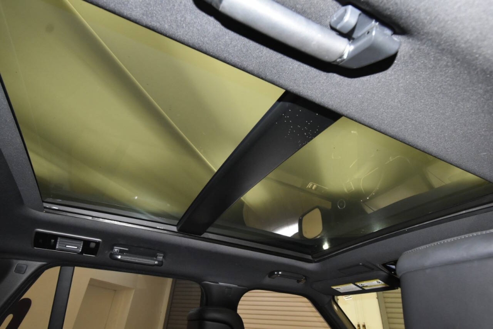 2020 Land Rover Range Rover HSE AWD 4dr SUV, White, Mileage: 71,730 - photo 16