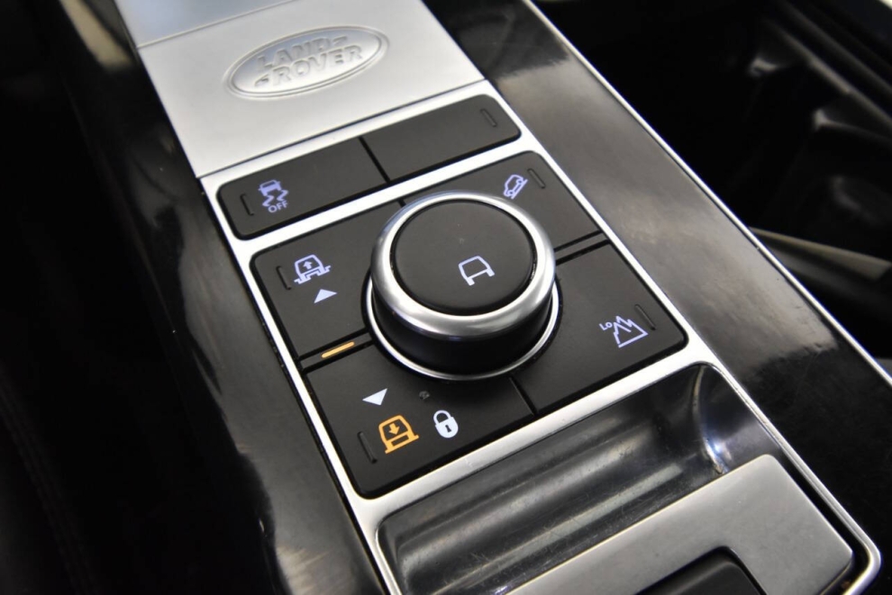 2020 Land Rover Range Rover HSE AWD 4dr SUV, White, Mileage: 71,730 - photo 19