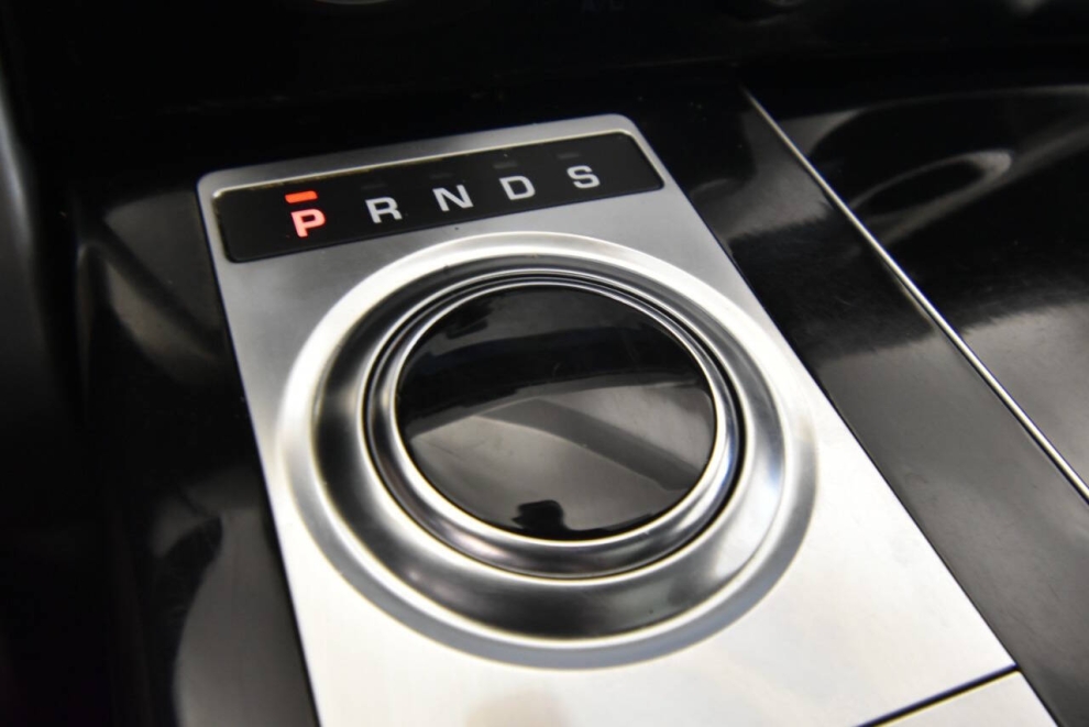 2020 Land Rover Range Rover HSE AWD 4dr SUV, White, Mileage: 71,730 - photo 20