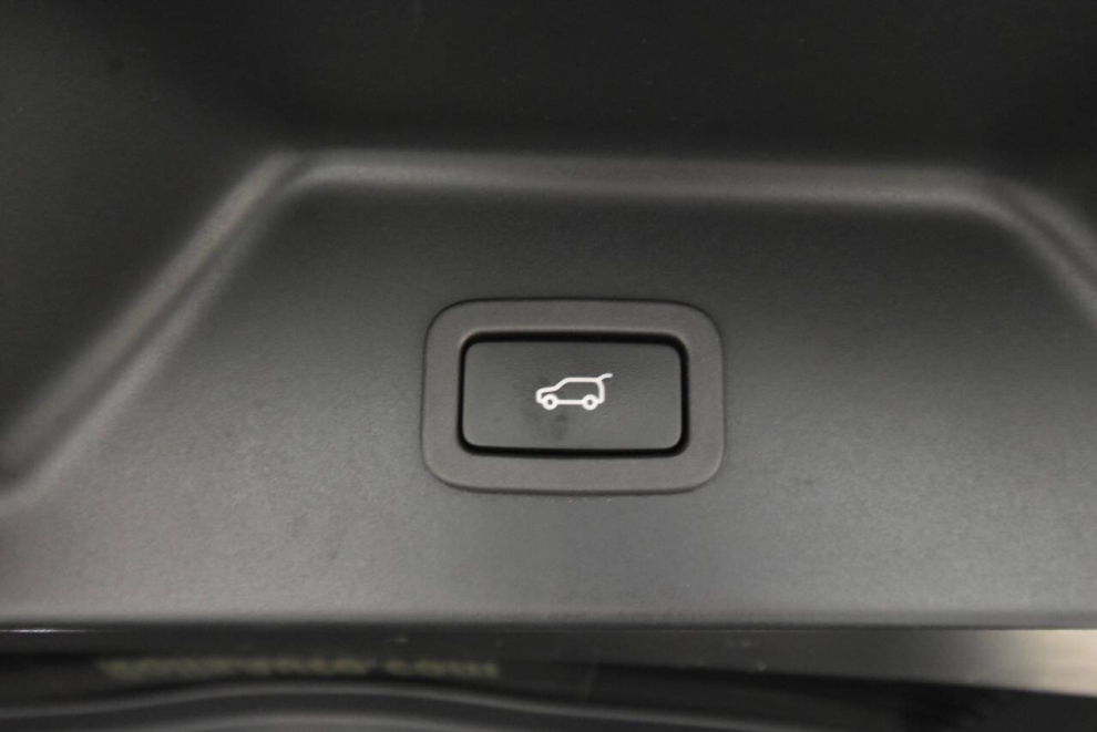 2020 Land Rover Range Rover HSE AWD 4dr SUV, White, Mileage: 71,730 - photo 33