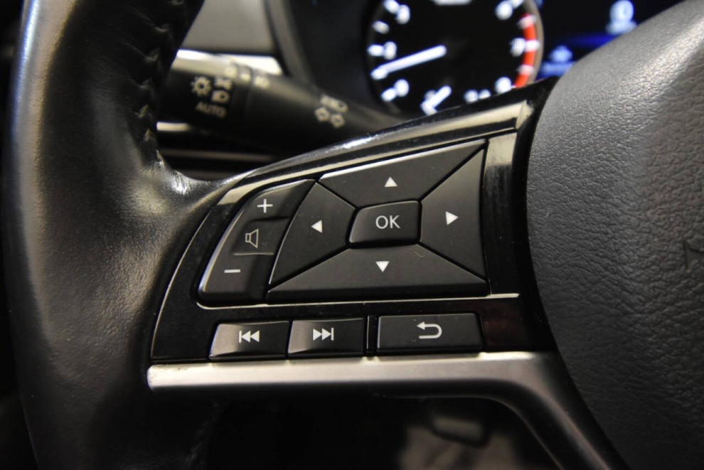 2020 Nissan Altima 2.5 SV AWD 4dr Sedan, White, Mileage: 66,203 - photo 25