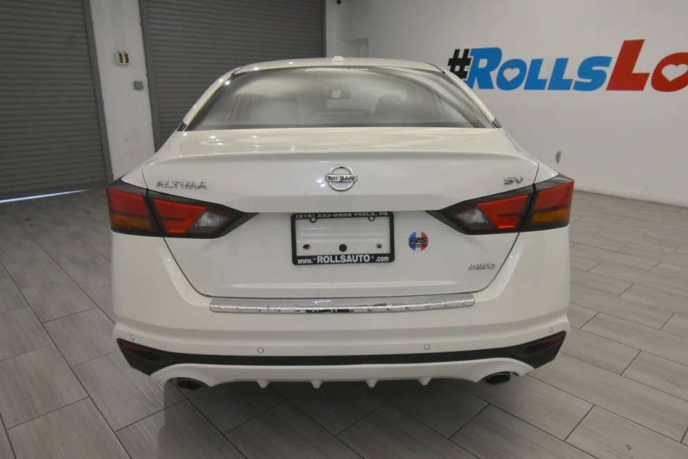 2020 Nissan Altima 2.5 SV AWD 4dr Sedan, White, Mileage: 66,203 - photo 3