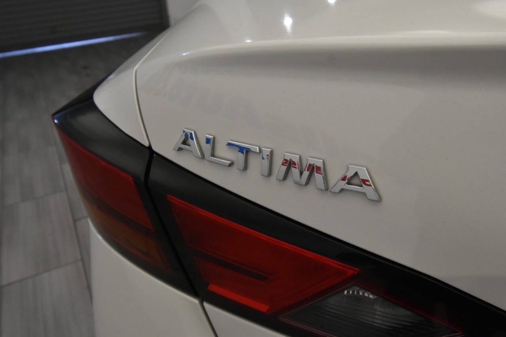 2020 Nissan Altima 2.5 SV AWD 4dr Sedan, White, Mileage: 66,203 - photo 30