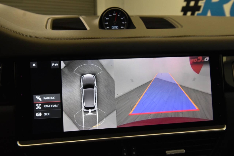 2021 Porsche Cayenne GTS AWD 4dr SUV, Red, Mileage: 76,131 - photo 19