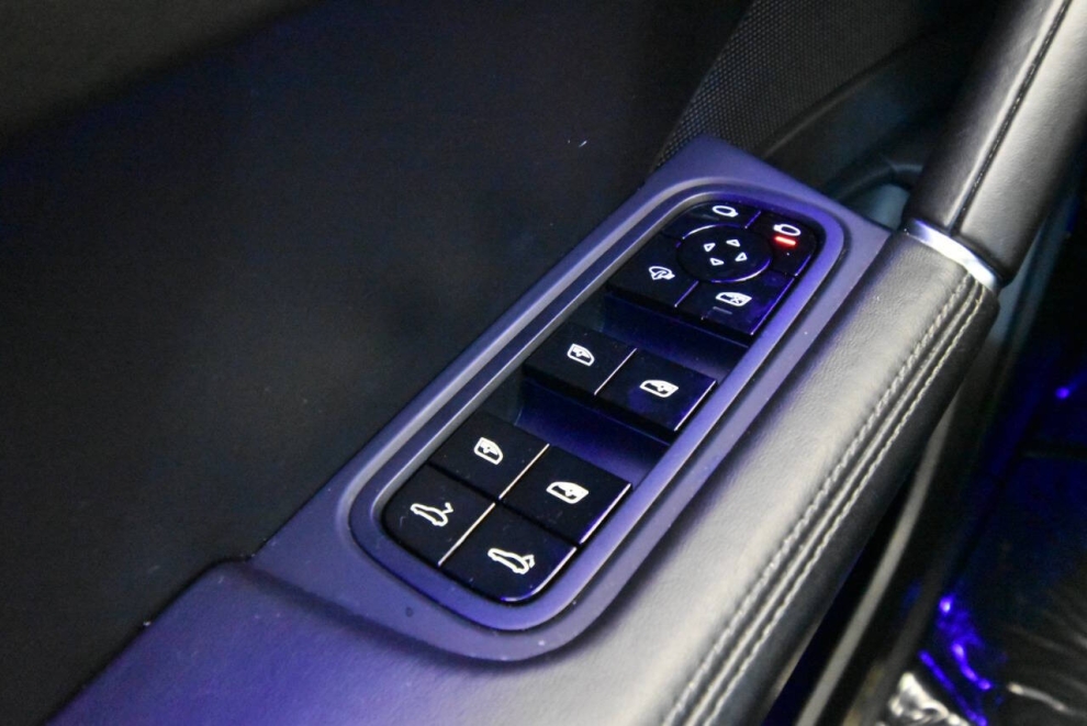 2021 Porsche Cayenne GTS AWD 4dr SUV, Red, Mileage: 76,131 - photo 26