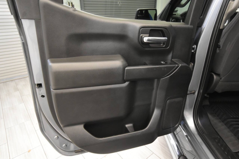 2019 Chevrolet Silverado 1500 LT, Gray, Mileage: 91,408 - photo 14
