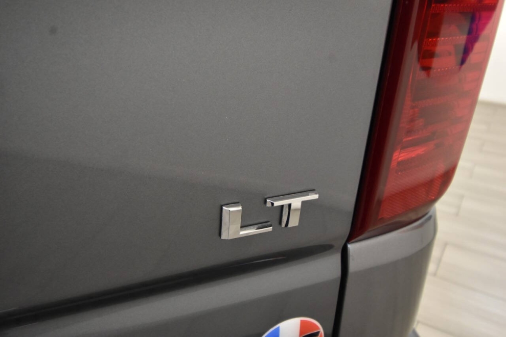2019 Chevrolet Silverado 1500 LT, Gray, Mileage: 91,408 - photo 30