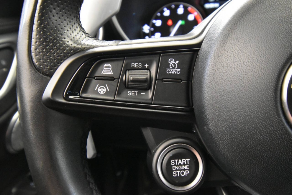 2023 Alfa Romeo Giulia Veloce, Met. Blue, Mileage: 55,457 - photo 23