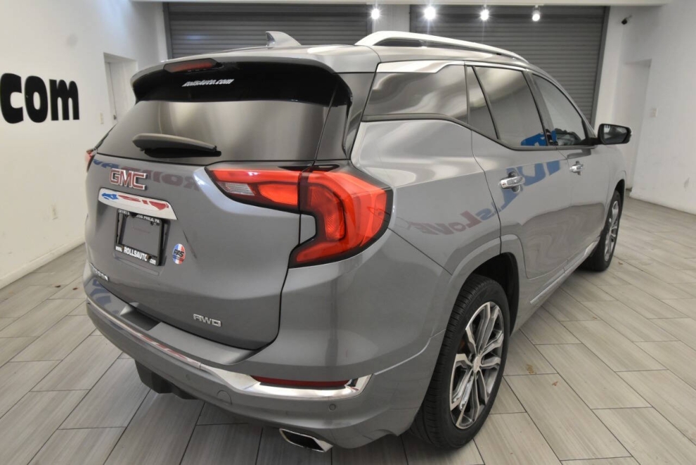 2018 GMC Terrain Denali 4x4 4dr SUV, Gray, Mileage: 101,559 - photo 4