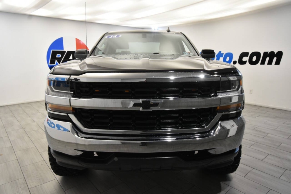 2018 Chevrolet Silverado 1500 LT, Black, Mileage: 64,562 - photo 7