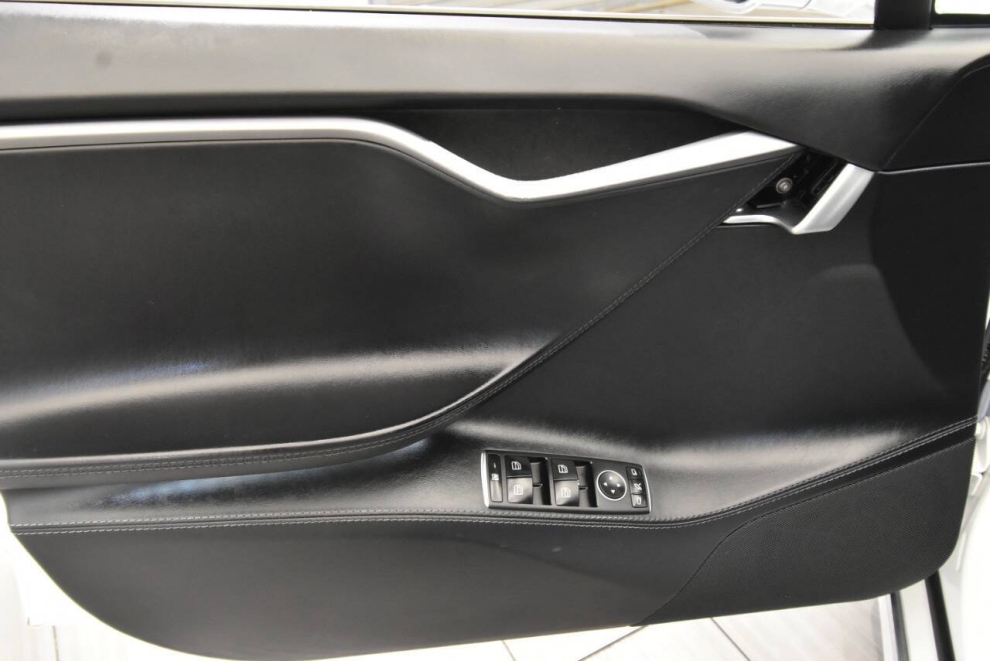 2019 Tesla Model S 100D, White, Mileage: 61,581 - photo 12