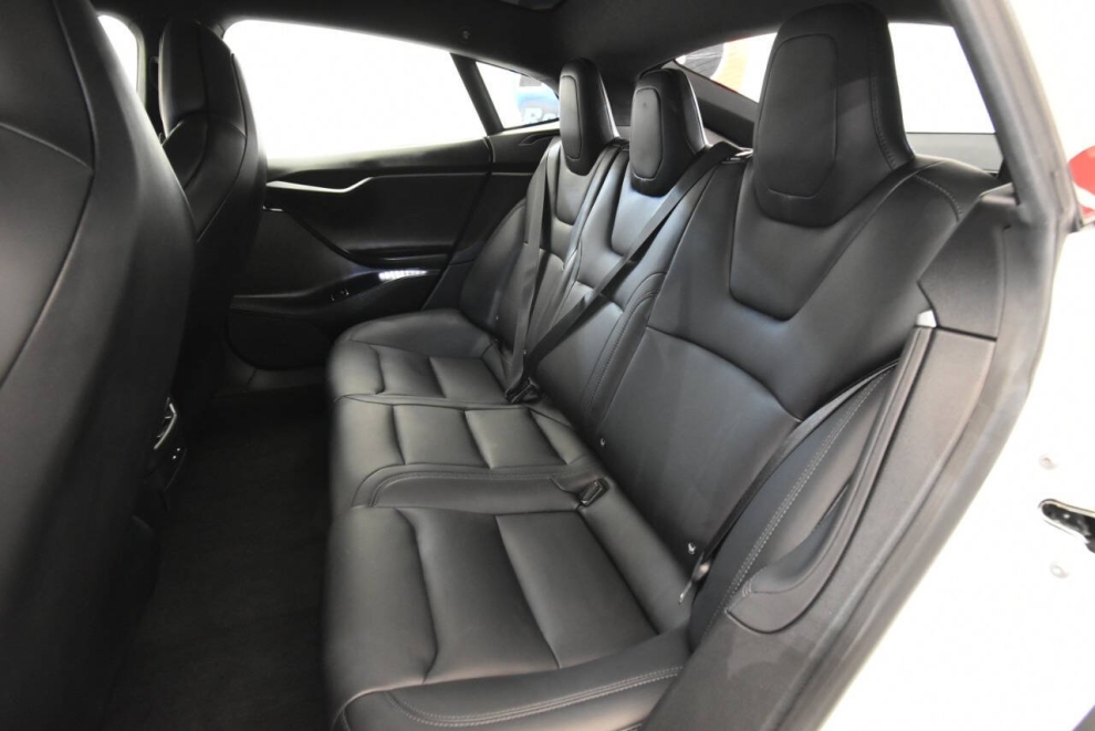 2019 Tesla Model S 100D, White, Mileage: 61,581 - photo 13