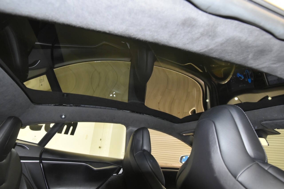 2019 Tesla Model S 100D, White, Mileage: 61,581 - photo 15