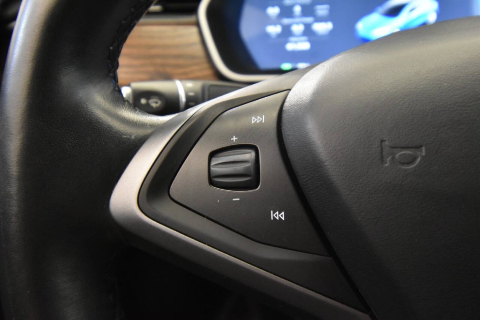 2019 Tesla Model S 100D, White, Mileage: 61,581 - photo 21