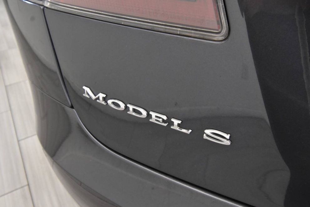 2018 Tesla Model S 75D, Gray, Mileage: 48,258 - photo 25