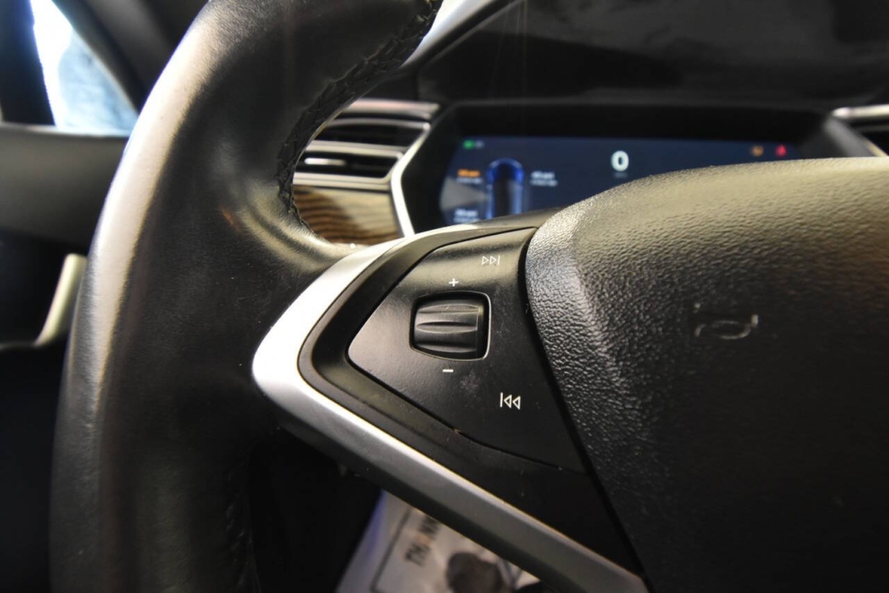 2017 Tesla Model S 75D, Azul, Mileage: 128,432 - photo 23