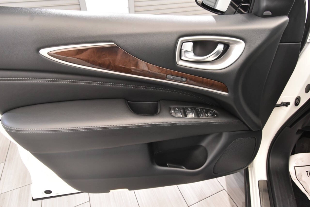 2019 Infiniti QX60 LUXE, White, Mileage: 82,067 - photo 12
