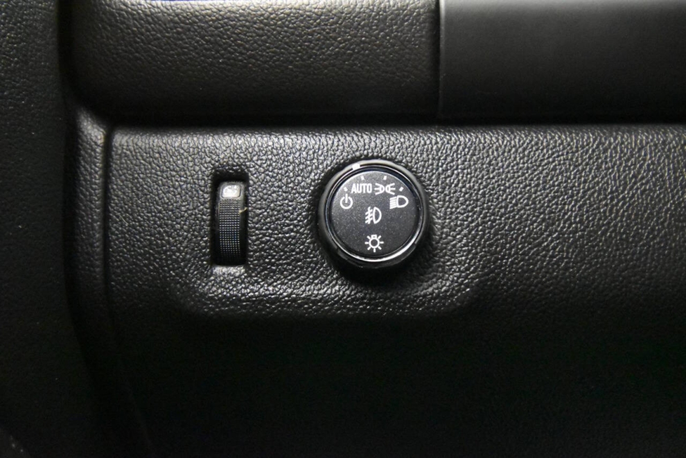 2018 GMC Canyon, Blanco, Mileage: 81,534 - photo 25